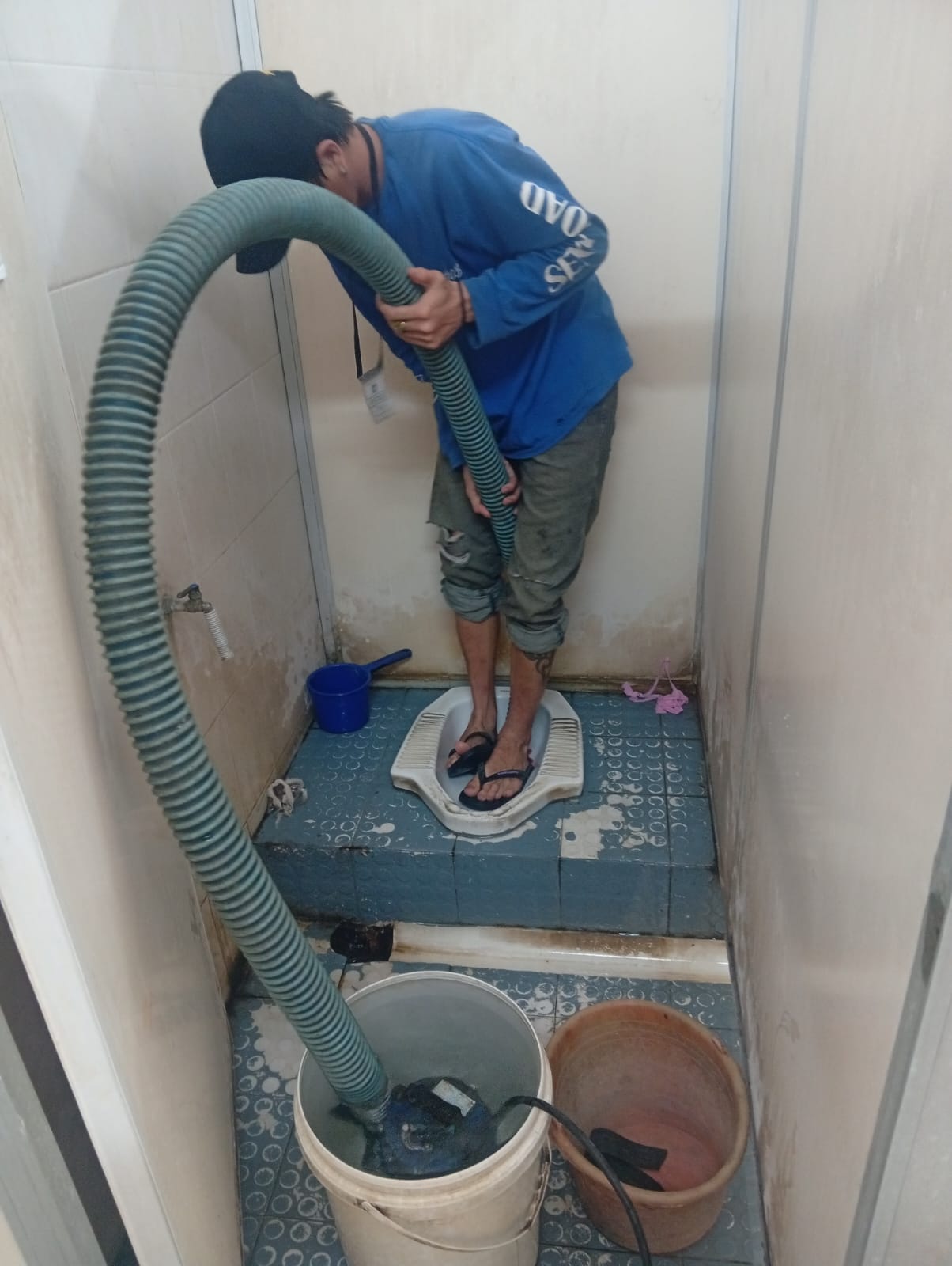 Pekerjaan sedot WC rumah tinggal di Bandung
